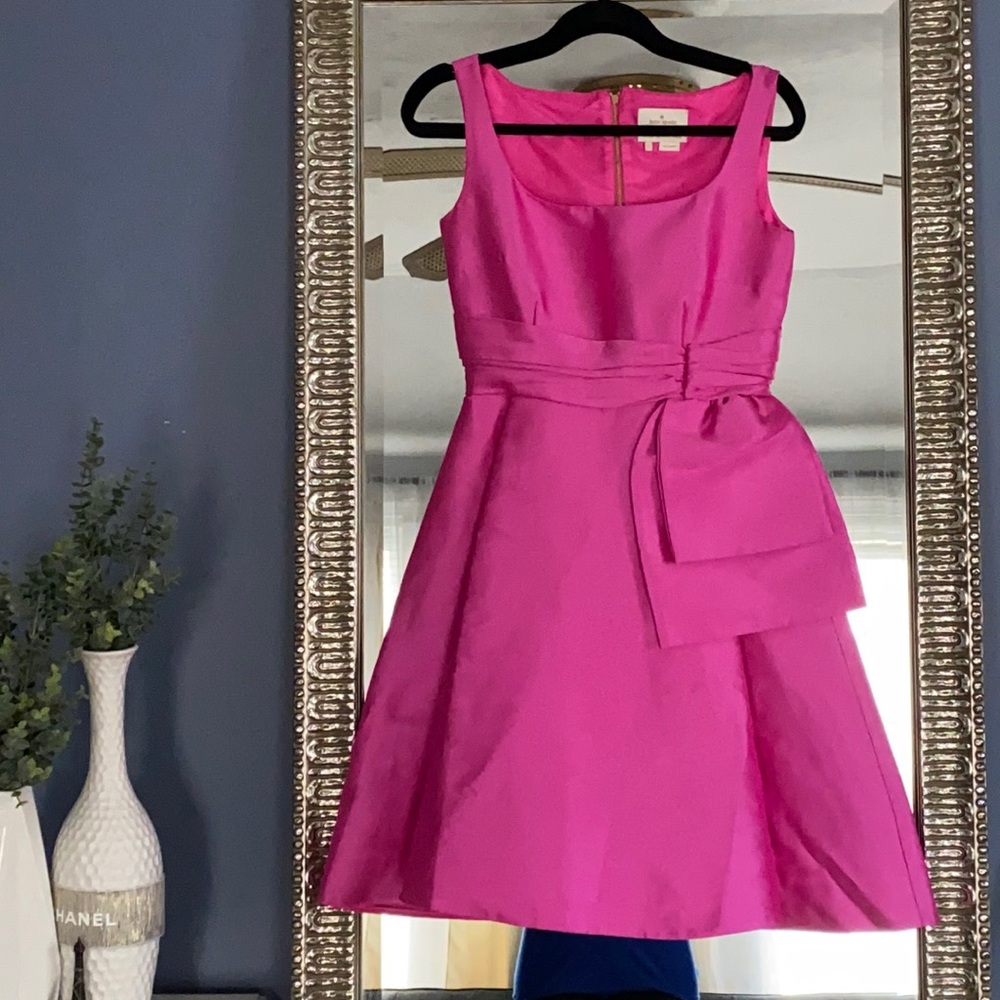 Kate Spade cocktail bow front dress in pink size 2